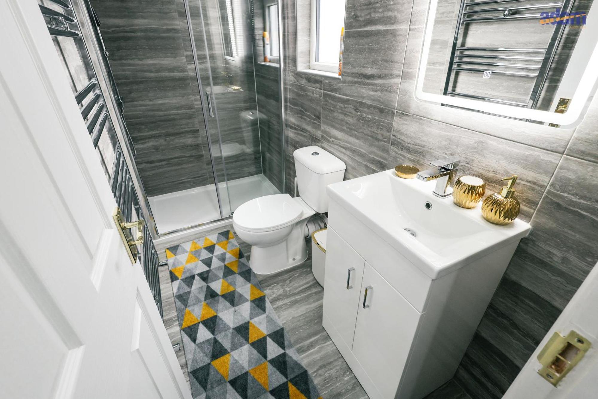 Double Room with Shared Bathroom