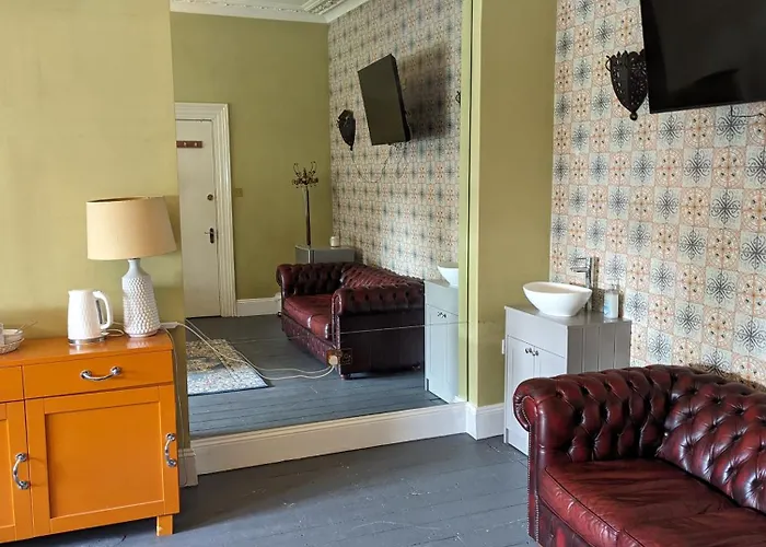 Caspian Hotel London